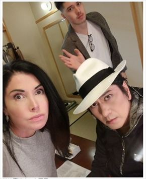 川崎麻世、カイヤ、長男・至恩の家族写真