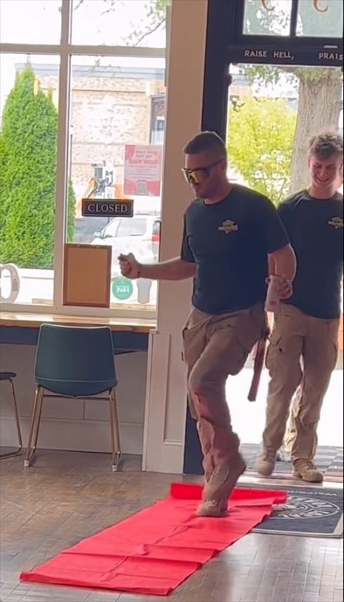 コーヒーショップ　レッドカーペット　ネタ