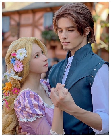 「塔の上のラプンツェル」の仮装をしたえなことスタンミ