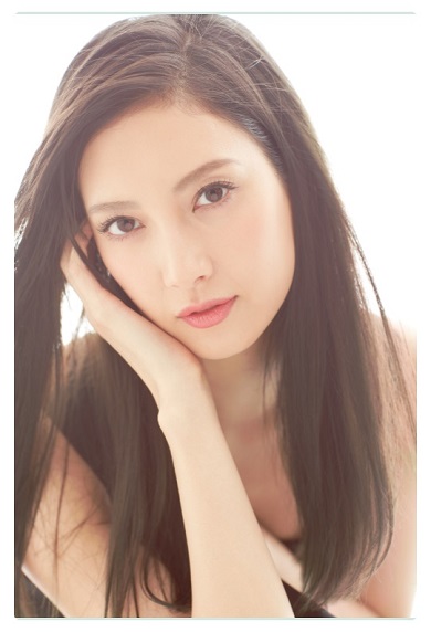 10月28日に35歳の誕生日を迎えた菜々緒