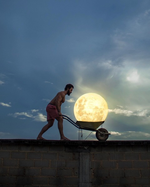 神秘的な月の写真