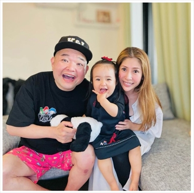 第2子妊娠を発表した内山信二ファミリー