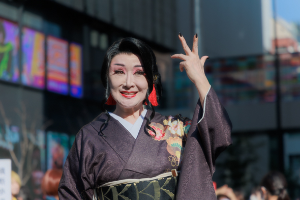 池袋ハロウィンコスプレフェス2023に登場した小林幸子