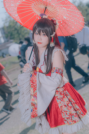 緋月かりらの「東方Project」博麗霊夢