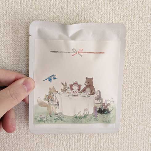 出産祝い 内祝い 辞退 風習 お返し 配慮 伝える 贈り物 photto お茶 赤ちゃんの写真