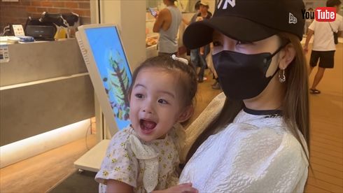 板野友美と2歳娘の親子デート