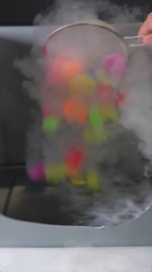 実験　シャルルの法則　風船　液体窒素