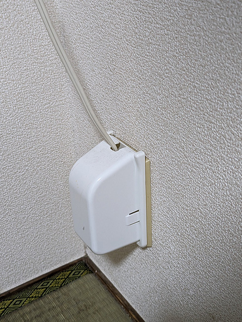 コンセント 事故 子ども
