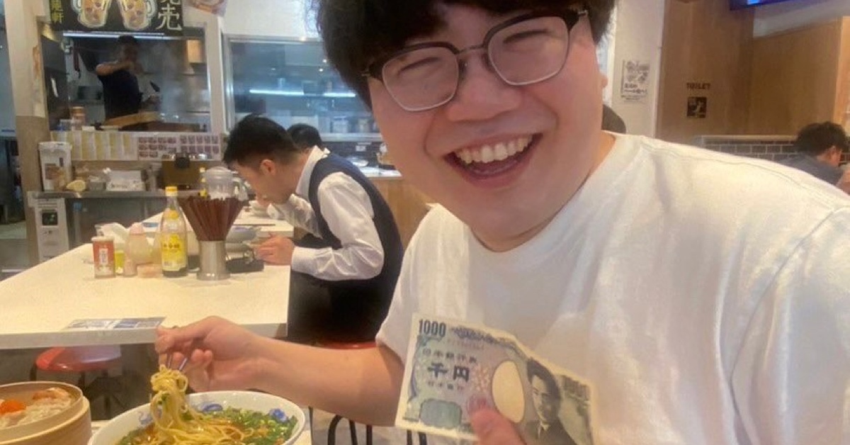 中華料理店でご飯をモリモリ食べていたら……　人気YouTuberの身に起きた“まさかの事態”に「そんなことある!?」「気持ちわかる」と驚きと共感の声（1/2） | YouTuber ねとらぼ