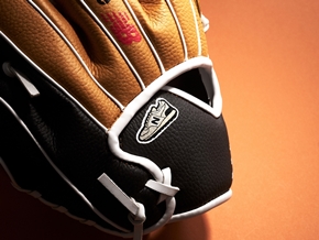 大谷翔平グローブ寄贈