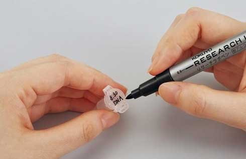 コクヨ 実験 研究環境に適した アルコールで文字が消えにくい リサーチラボペン