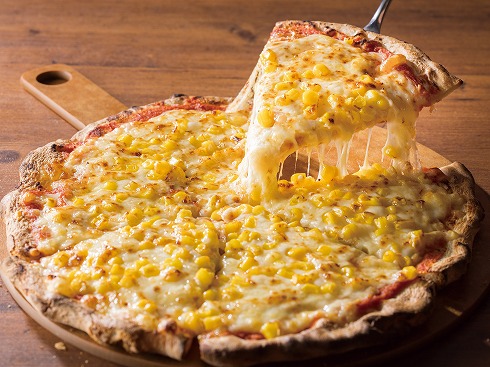 「たっぷりマヨコーンピザ」