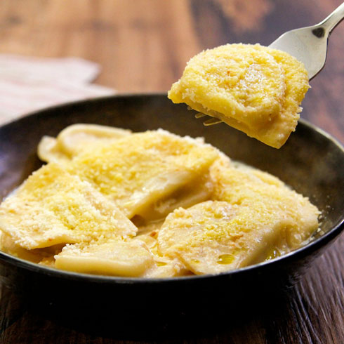 水餃子と牛乳でクリームパスタにしたもの