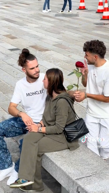 サプライズ 薔薇