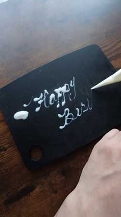 パティシエ クーリッシュ ペン 字を書けるのか 検証 動画