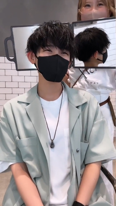 ツイストスパイラルパーマ＆刈り上げマッシュでイメチェン