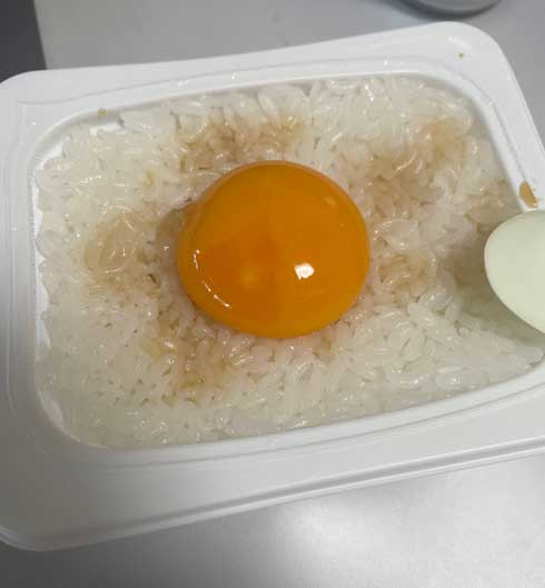 生オムライス 卵かけご飯 卵黄 ネタ
