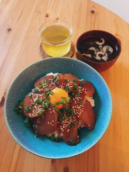 iPhone 写真 撮影 コツ 逆さ 食べ物 奥行き 比較