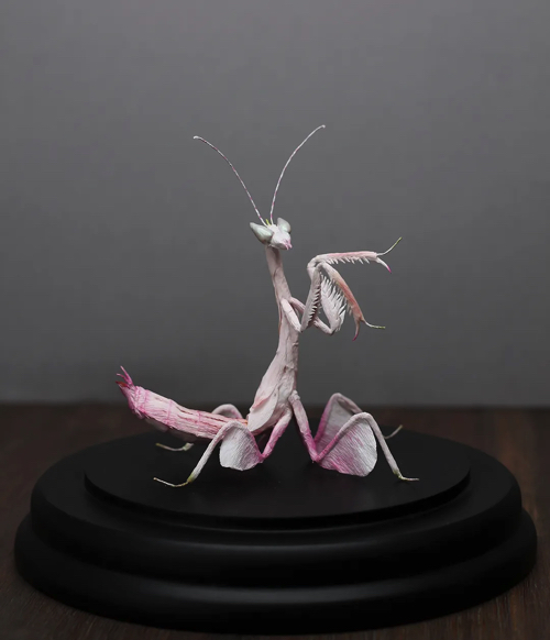 紙の彫刻が驚くほどリアル