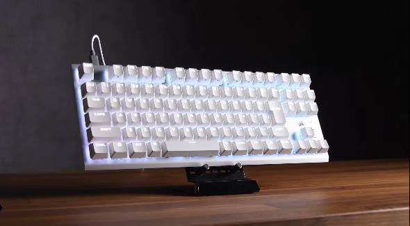 白デバイス縛りでPCデスク周りを作ってみた