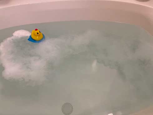 風呂 入浴剤 推進 アヒル隊長 玩具