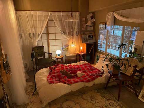 窓がない プロジェクター 景色 壁 映す アイデア