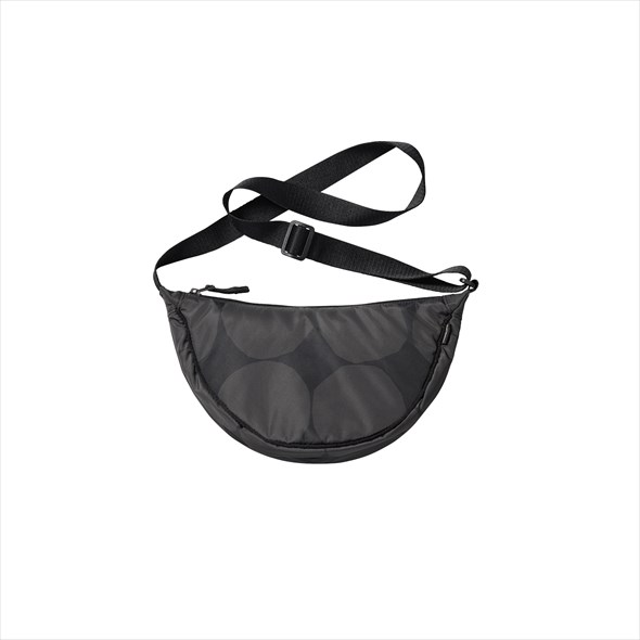 ユニクロとマリメッコのコラボ