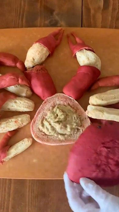 リアルなかにぱん・甲羅を開けたところ