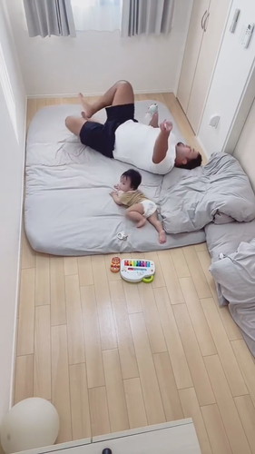 突然の大音量に二人はびっくり