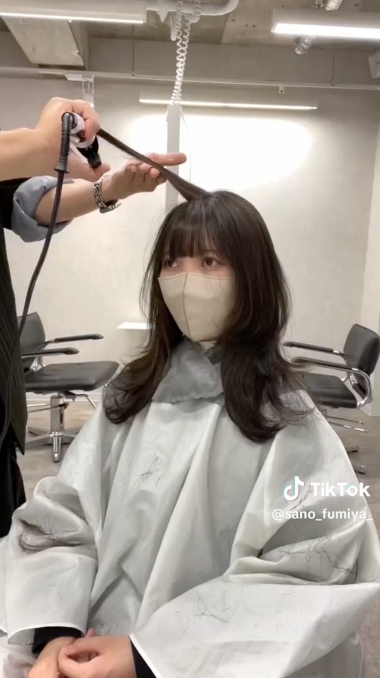 ウルフカット 美容院 ヘアカット