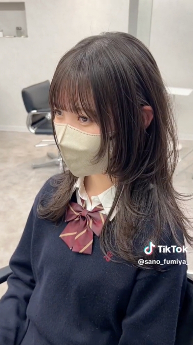 ウルフカット 美容院 ヘアカット