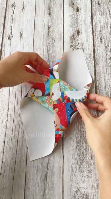 ラッピング コツ 紙 大きさ 足りない 小さい ななめ 包み方