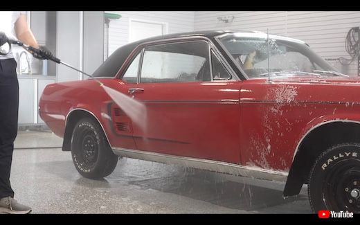 洗車 クルマ フォード マスタング ヴィンテージカー