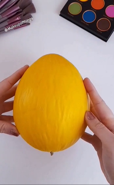 果物にメイク01