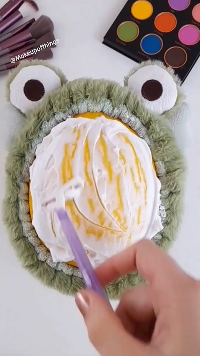 果物にメイク02