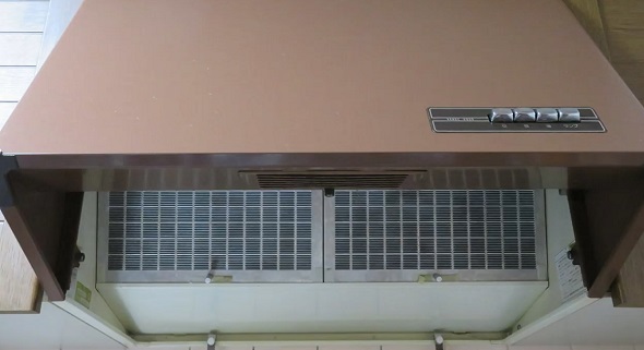 換気扇の取り外し方05