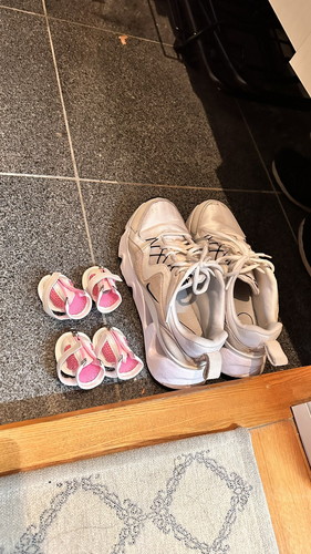 玄関に並ぶえっちゃんの小さな靴