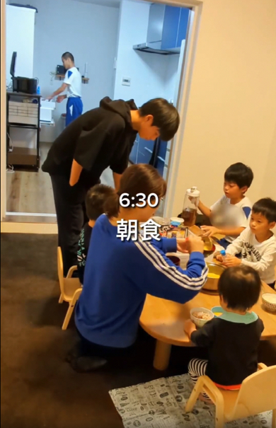 みんなで朝食タイム