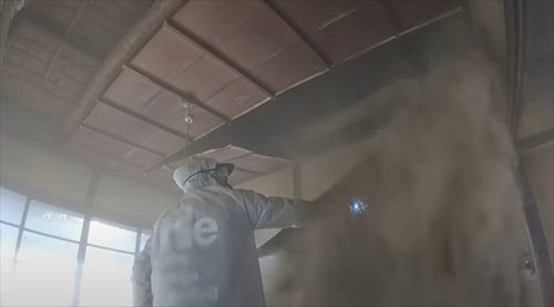 夫婦でリノベーション天井解体