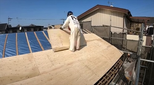 夫婦でリノベーション遮熱シート