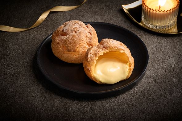 とろ生カスタードの窯焼きシュー