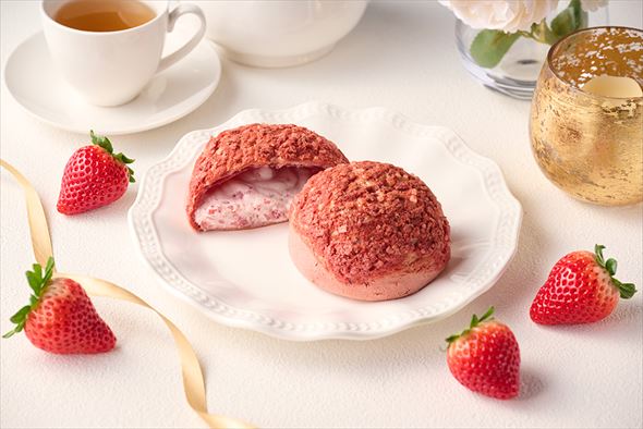 ザクもち食感 いちごとみるくのシュークリーム