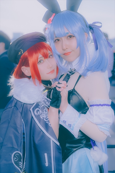 胡李羅りらの「ホロライブ」兎田ぺこら