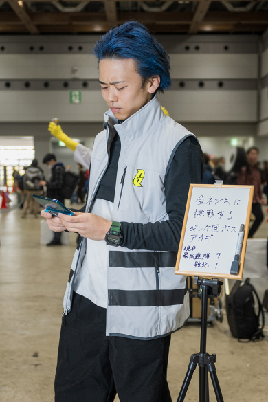 マシフィック・アーセナルの金ネジキに挑戦するギンガ団ボス アカギ