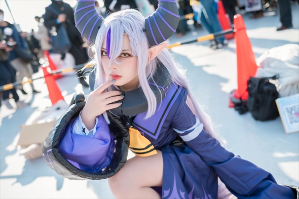 兎丼どんの「holox」ラプラス・ダークネス