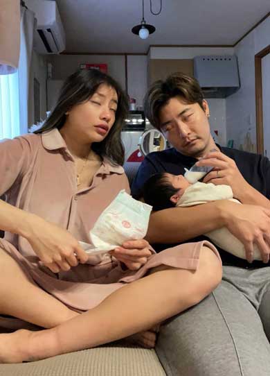 ヴィエンナ 産前 vs 産後 対比 写真 ママ パパ 赤ちゃん 育児 寝不足