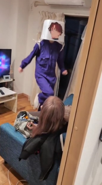 ダンスをする女性