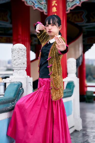 小久保柚乃さんの1st写真集『こくぼづかん』が3月21日に発売