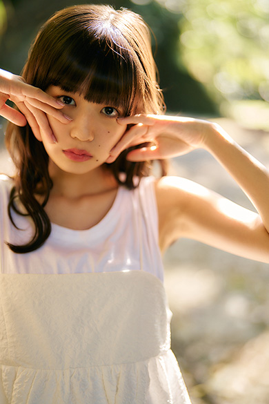 小久保柚乃さんの1st写真集『こくぼづかん』が3月21日に発売