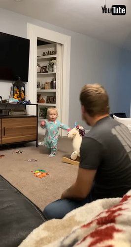 「Sassy Daughter Has More To Say || ViralHog」